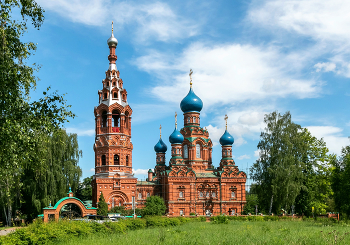 Church of the Intercession. / ***