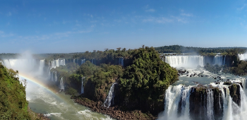 Iguazu Falls / ***