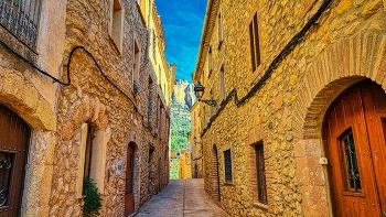 La Morera de Montsant . carrer Major - Priorat / La Morera de Montsant . carrer Major - Priorat