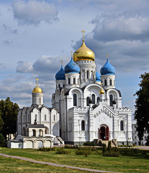 Nikolo - Ugreshsky Monastery / ***