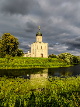 Church of the Intercession on the Nerl / ***