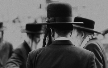 Its all about the hat / ***