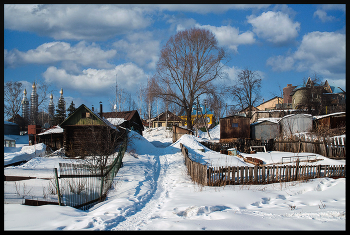 City outskirts / ***