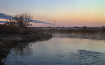 Sunrise on the river / ***