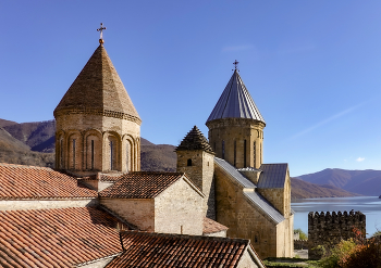 Fortress Ananuri / ***