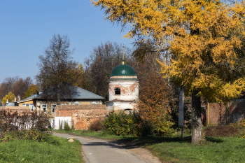 Rizopolozhensky Monastery / ***