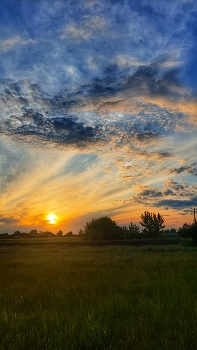 Sunset / ***