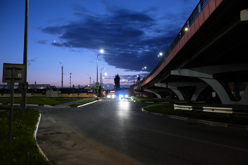 Under the Moon / ***