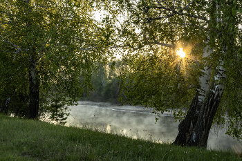 Fog dissipates / ***