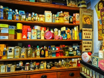 Salàs de Pallars - museu botigues antigues - perfumeria - Pallars Jussà / Salàs de Pallars - museu botigues antigues - perfumeria - Pallars Jussà