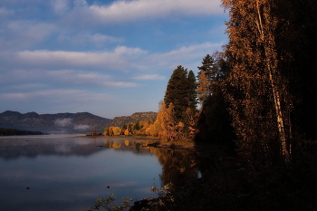 Autumn morning. / ***