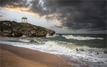 Storm / ***