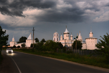 before the rain ... / ***