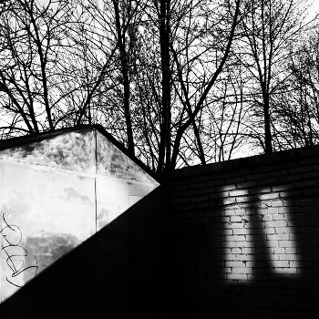 Garages / ***