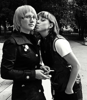 girlfriend / ***