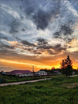 Sunset / ***