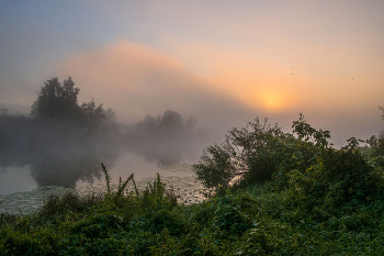 Morning on the lake. / ***