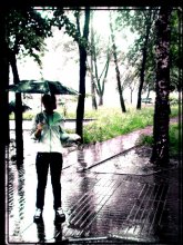 alone in the rain / ***