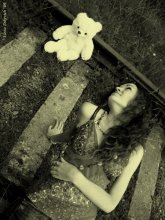 distant childhood ... / ***