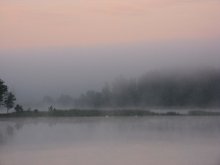 5 in the morning. Pre-dawn mist. Braslav. / ***