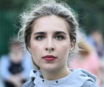 Julia / ***