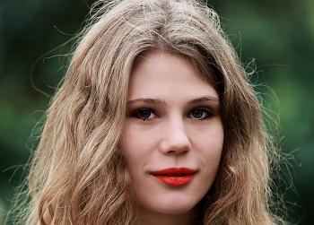 Xenia / ***