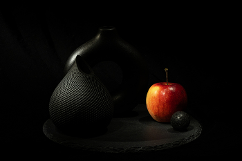 Still Life with Apples / ***