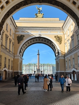 Palace Square / ***