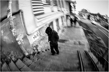 Up the Down Staircase / ***