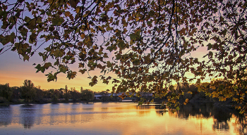 Behind the scenes / ***