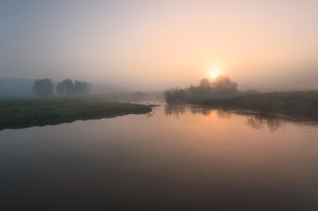 Fog dissipates / ***