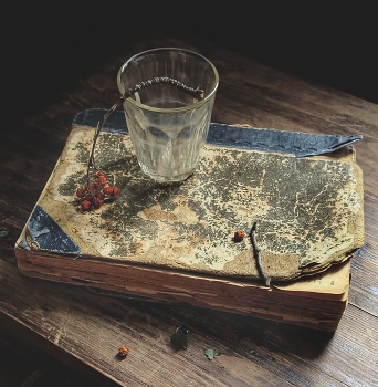 In the silence / ***