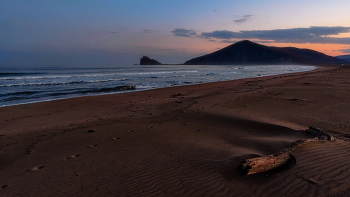 Evening beach / ***