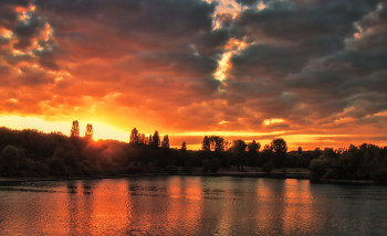 Fog dissipates / ***