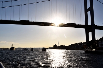 Sunset over the Bosphorus / ***