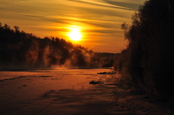 Spring evening. / ***