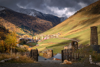 Autumn Ushguli Under Sun / ***