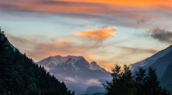 Evening in Balkaria / ***