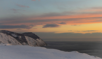 The January sunsets / ***