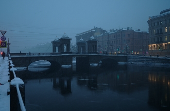 Sunrise over the river / ***