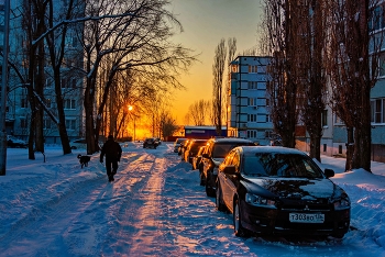 Sunset in the city. / ***