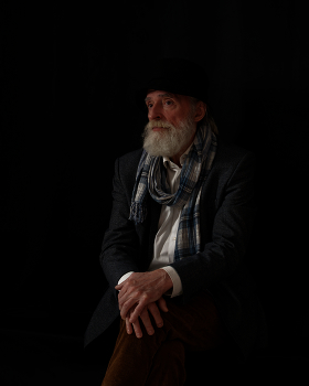 Portrait / ***