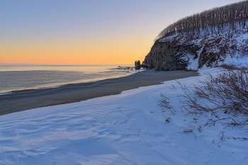 Winter beach / ***