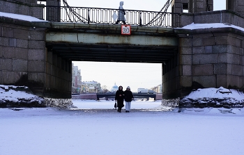 winter walk / ***