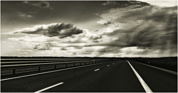 Over the horizon / ***
