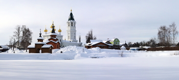 snowy winter / ***