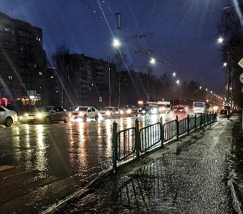 Morning in city / ***