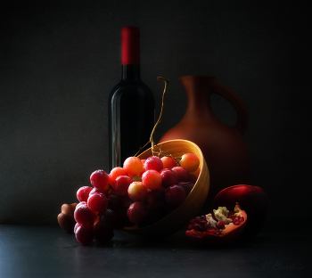 With grapes / ***