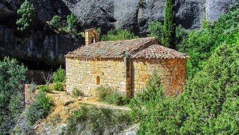 Serra de Montsant - ermita Sant Bertomeu - Priorat / Serra de Montsant - ermita Sant Bertomeu - Priorat