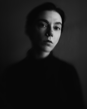 &nbsp; / ***